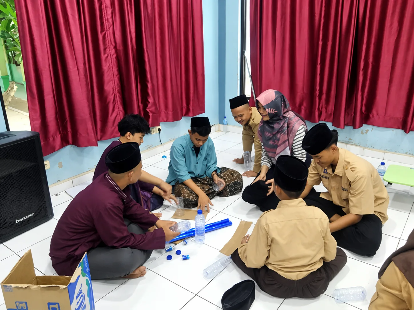 Dari Tutup Botol Plastik hingga Perhiasan: Panduan Kerajinan Daur Ulang Bersama Anak