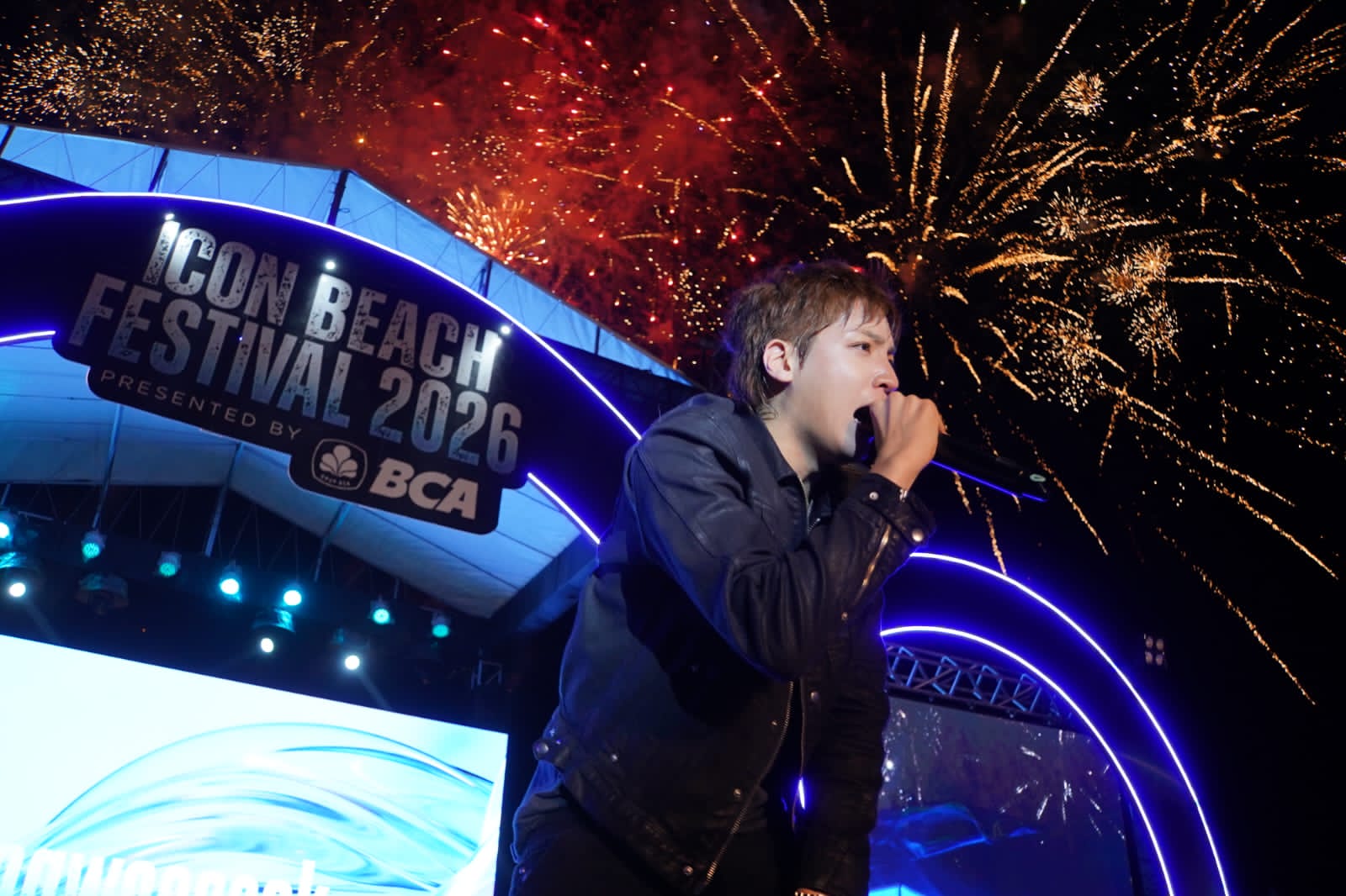 Jung Wooseok PENTAGON Guncang ICON Beach Festival Bali