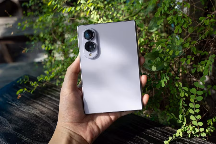iPhone Duo vs Galaxy Z Fold8: Mana Ponsel Lipat Flagship Tepat untuk Anda?
