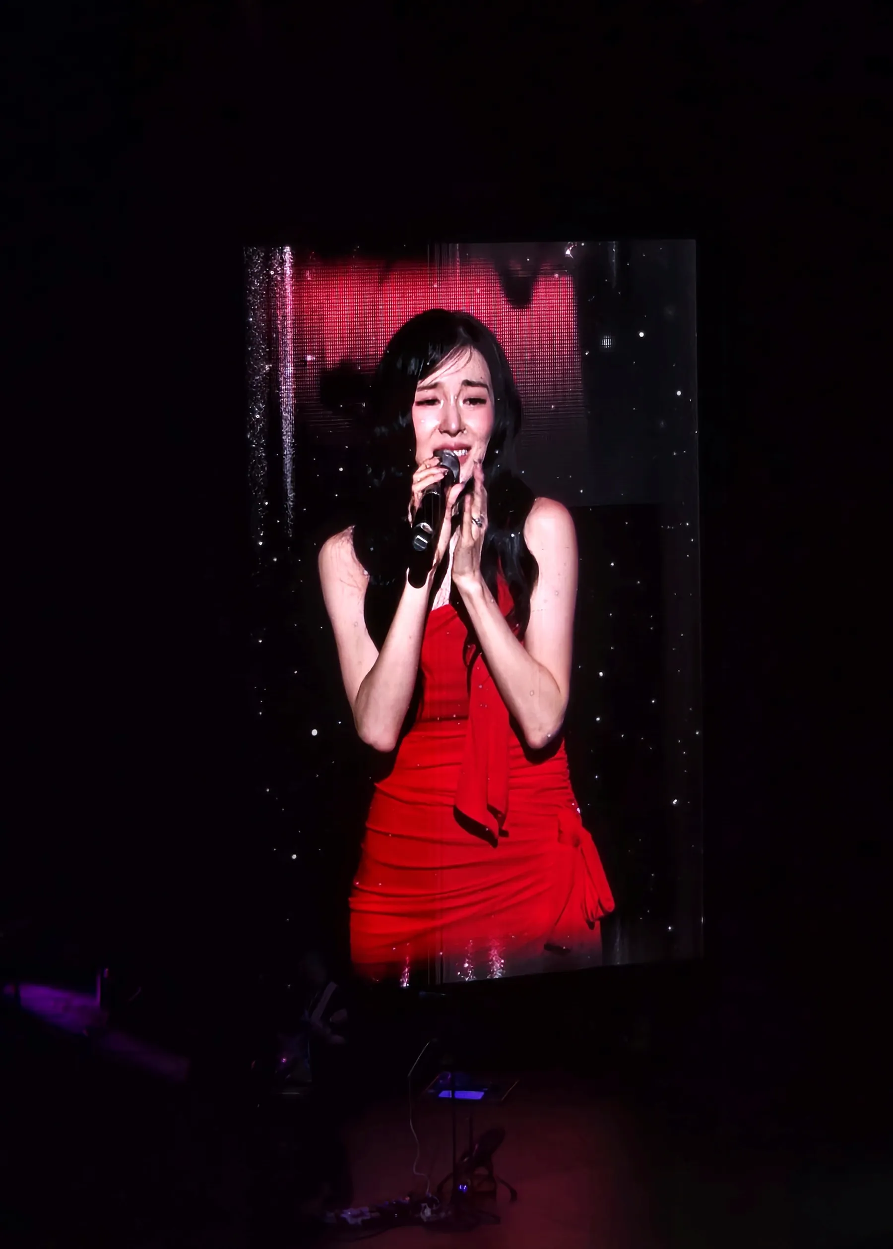 Setlist Edge of Calm Tour: Satu Dekade Solo Tiffany Young di Panggung Jakarta
