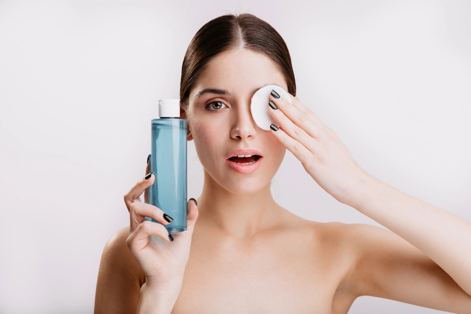 Pembersih Wajah Praktis dari Micellar Water hingga Cleansing Oil