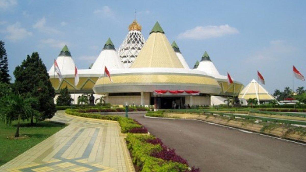 Panduan Lengkap Wisata TMII: 7 Wahana Seru dengan Tiket Mulai Rp 20.000