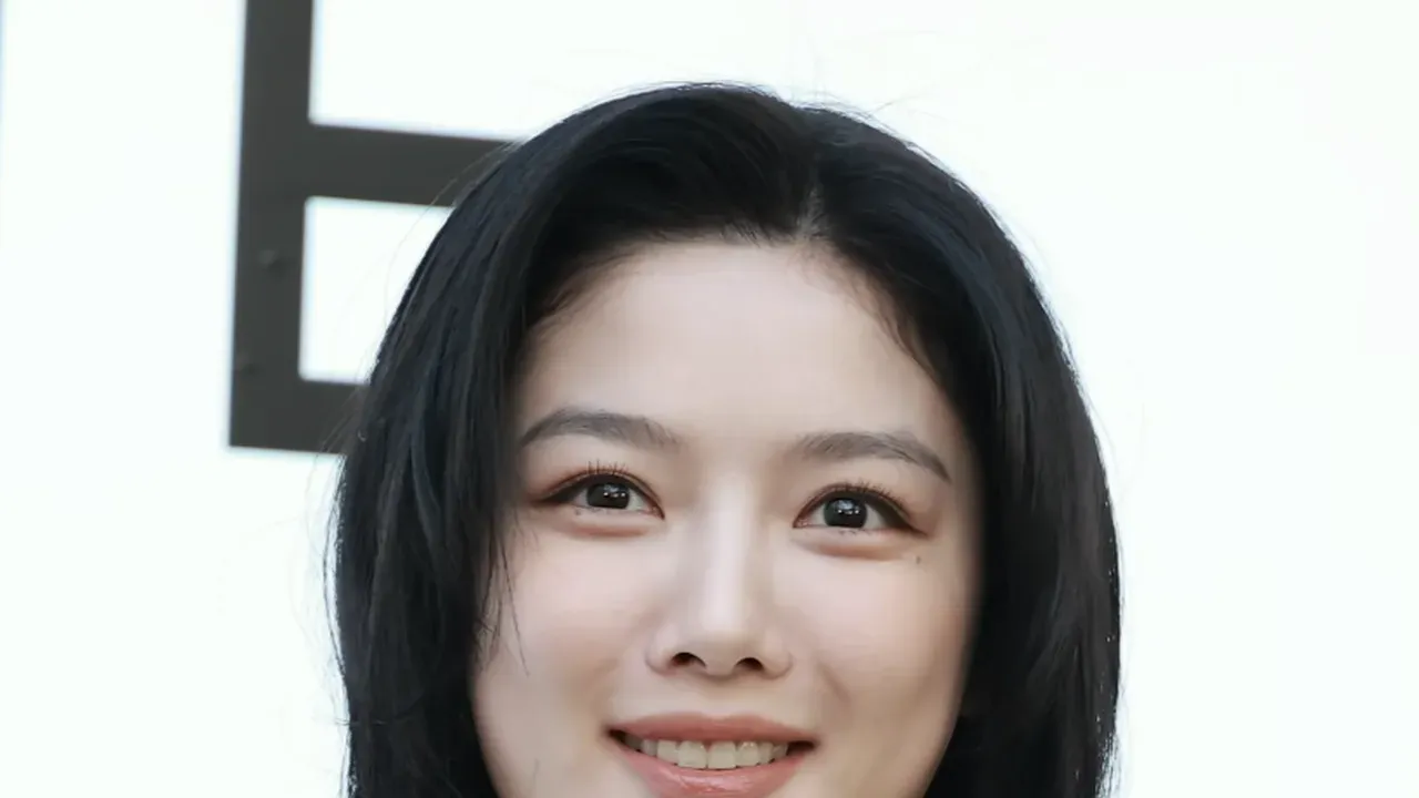 Kim Yoo Jung Kembali ke Layar Lebar dalam 100 Days of Deception