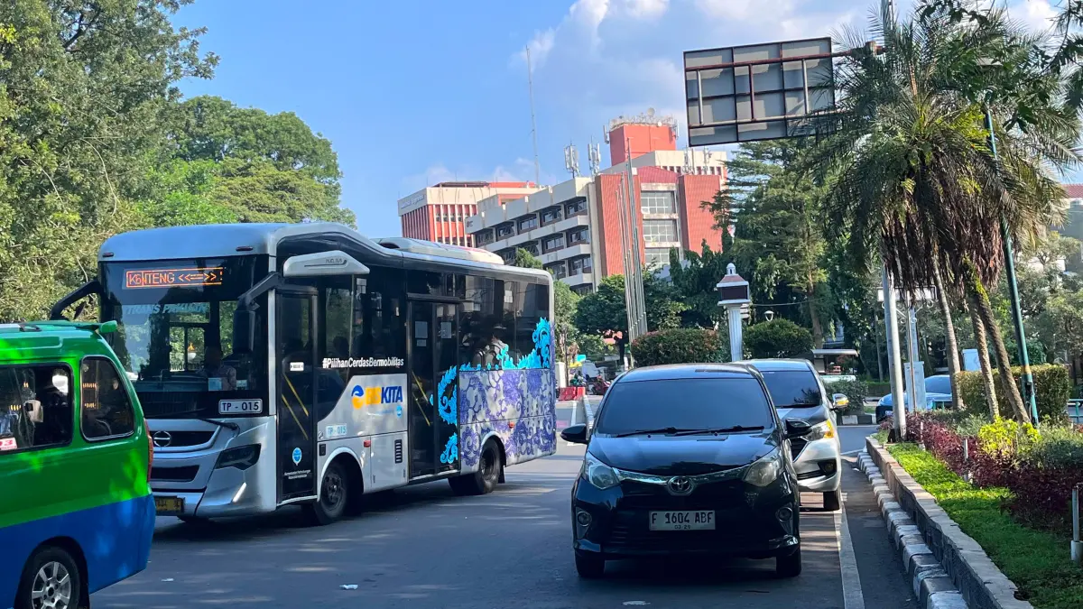 Mengatasi Stres Saat Parkir: 5 Teknik Praktis Parkir Paralel Tanpa Panik
