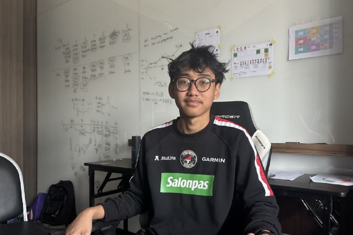 Radinka Wiratama: Atlet Esports Termuda yang Berani Tinggalkan Sekolah