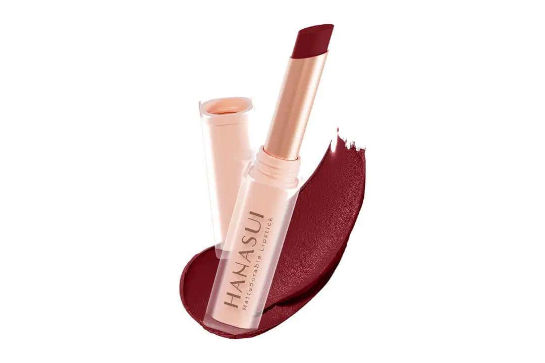 Pilihan Warna Lipstik yang Tepat untuk Kulit Gelap