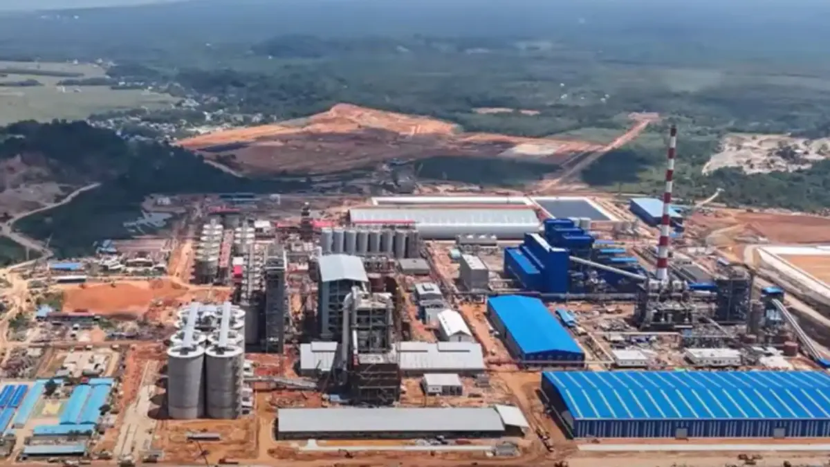Pabrik Alumina Kalimantan: Janji Besar Rusal dan Taruhan Regulasi