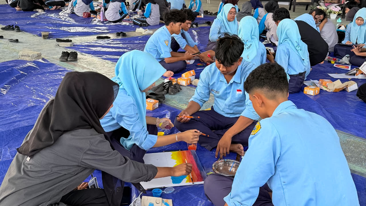 Dari Film hingga Kanvas: Kreativitas Guru BK Memperkuat Regulasi Emosi Siswa