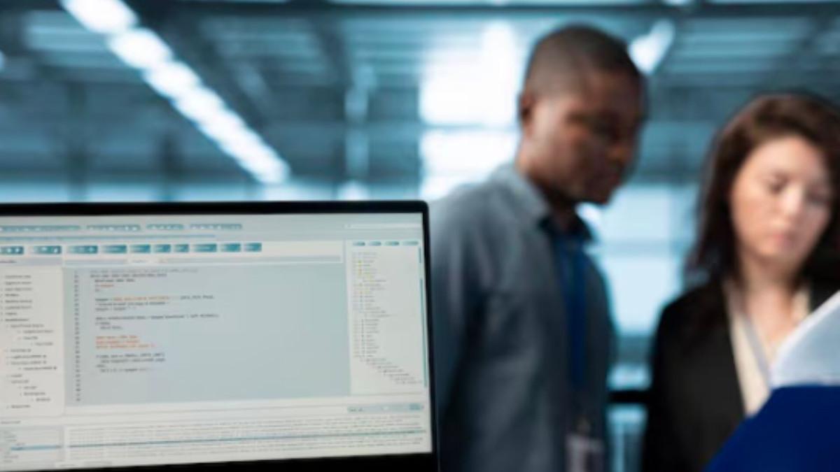 Satukan Email, File, dan Rapat dengan Copilot Notebooks