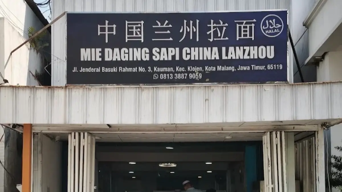 Iga Sapi hingga Mi Lanzhou: Tiga Kuliner Jalanan Malang yang Kontras tapi Seirama