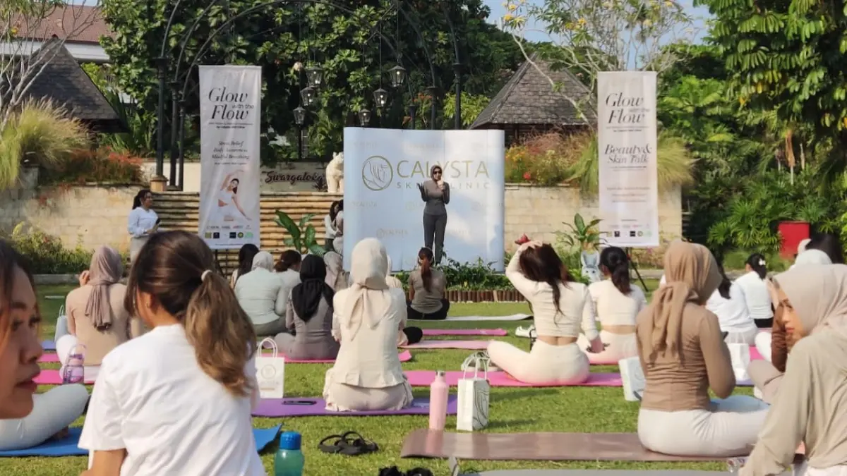 Yoga di Tempat Tak Terduga: Kapal, Kolam, dan Komunitas