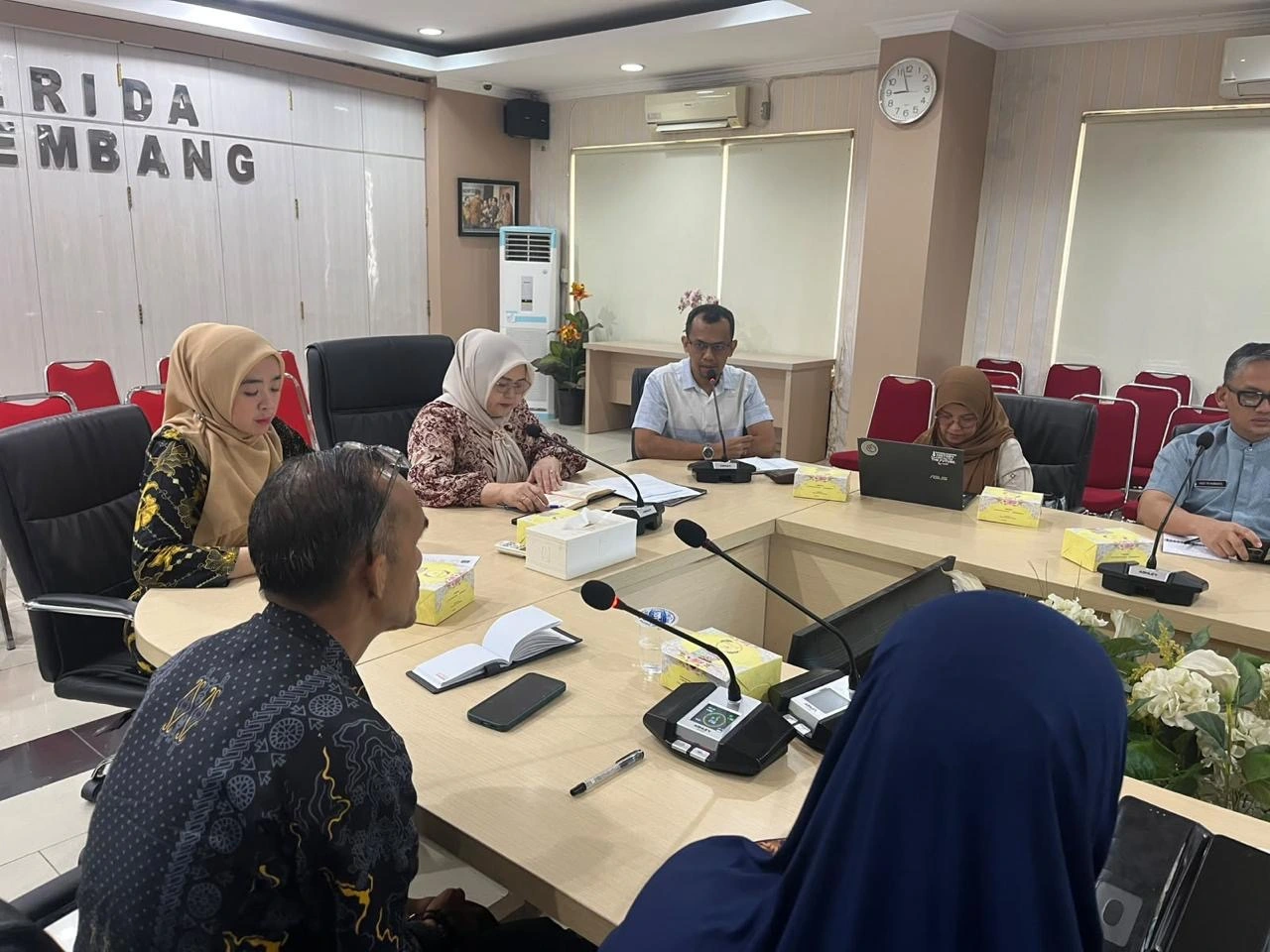 Perlindungan Kekayaan Intelektual Kain: Dari Tenun Donggala ke Songket Palembang