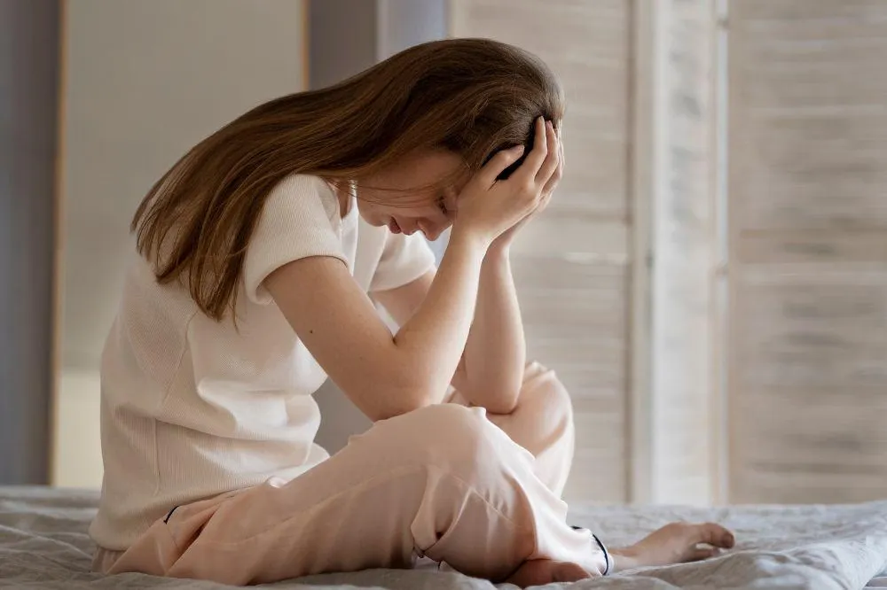 Beban Saran Parenting dan Krisis Kesehatan Mental Ibu Baru