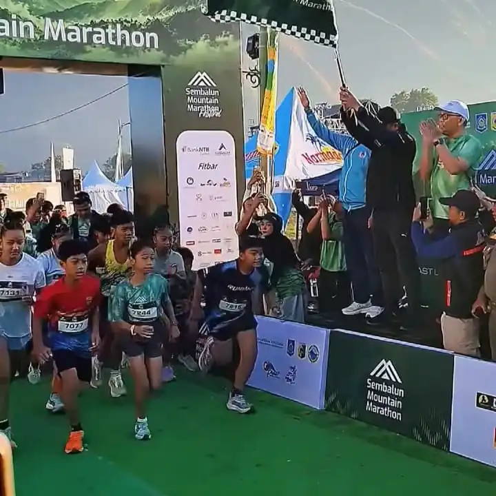 Sembalun Mountain Marathon: Lari Gunung yang Mengubah Wajah Kaki Rinjani