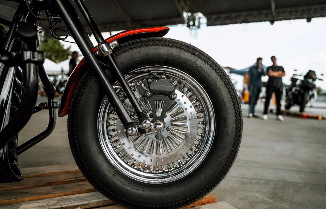Panduan Lengkap Perawatan Ban Motor untuk Keamanan Harian