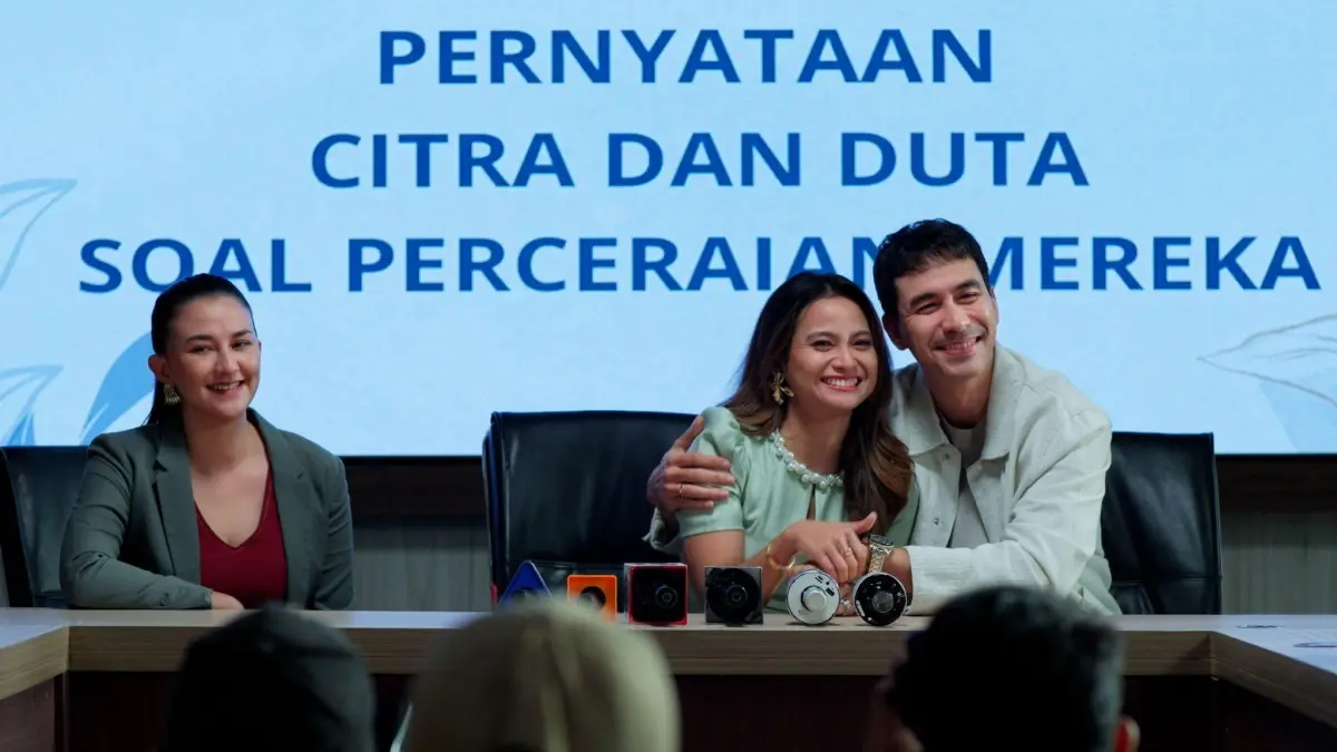 Dalam Suka dan Dusta: Open Marriage, Suka, dan Luka Selebriti