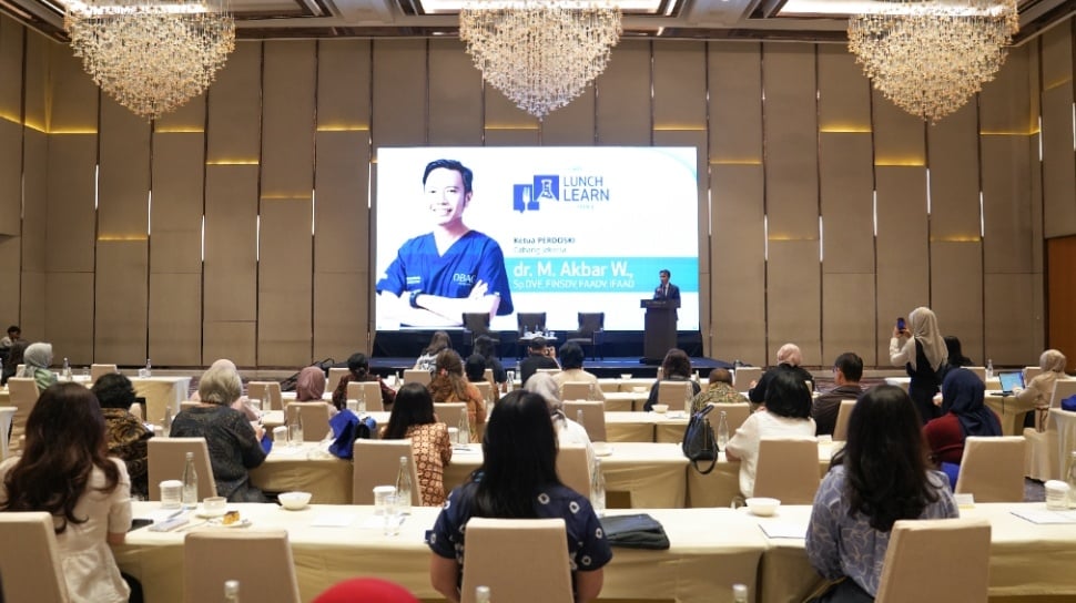 Panduan Dermatolog Menggunakan Retinol untuk Anti-Penuaan
