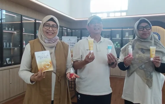 Nanoteknologi Skincare Berbasis NLC: Saat Ilmu Farmasi Masuk ke Kamar Mandi
