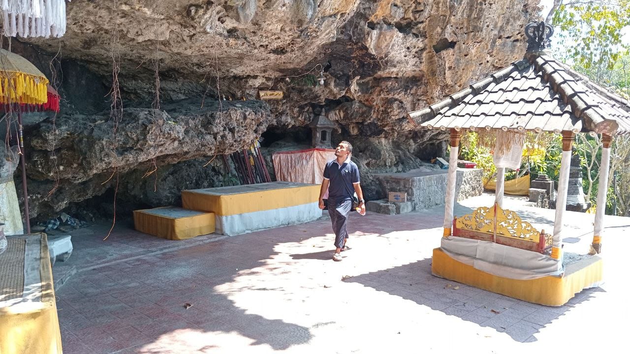 Jejak Seni dan Spiritualitas di Pura Luwur Gunung Kukus