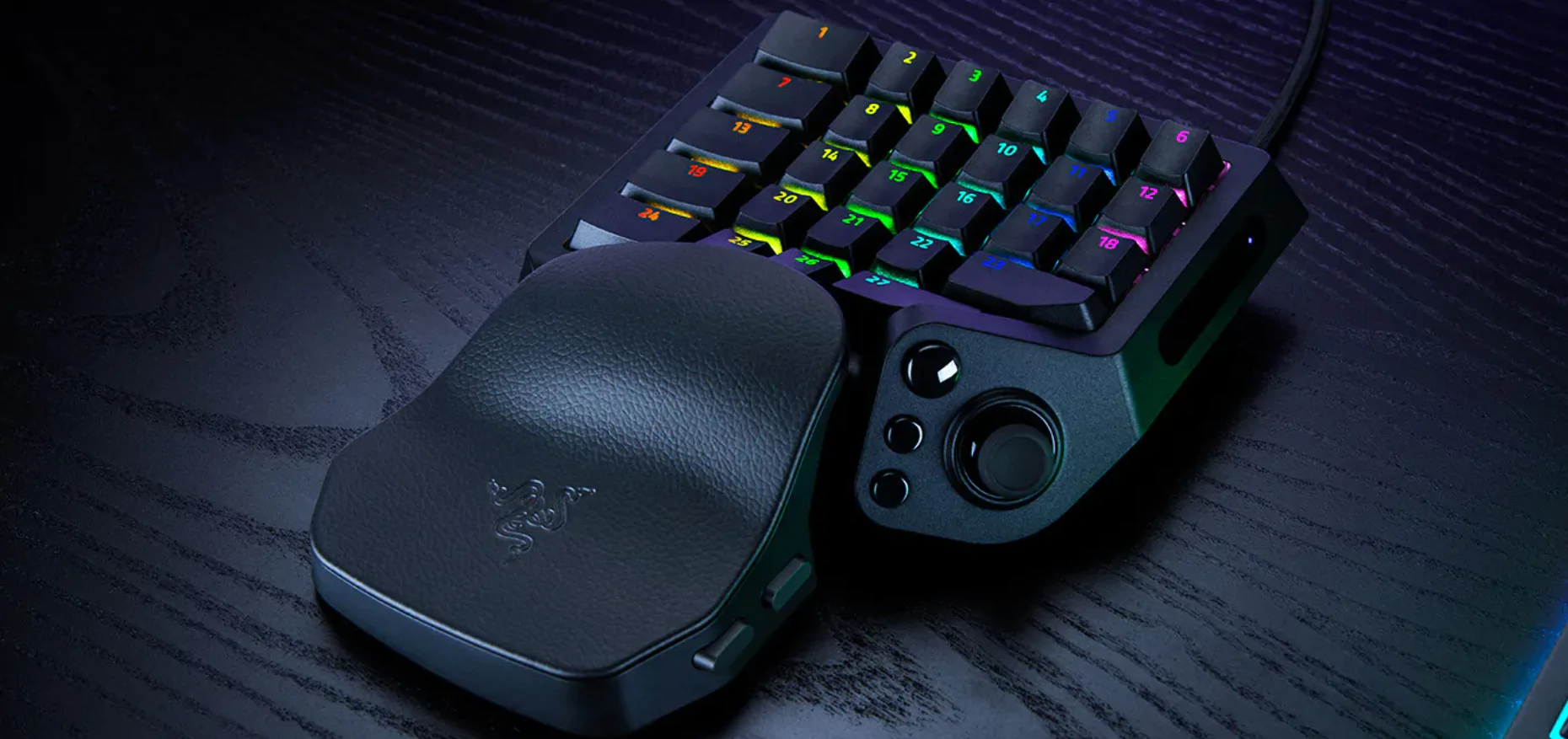 Razer Tartarus V2 Pro: Gaming Keypad Satu Tangan untuk PC Modern