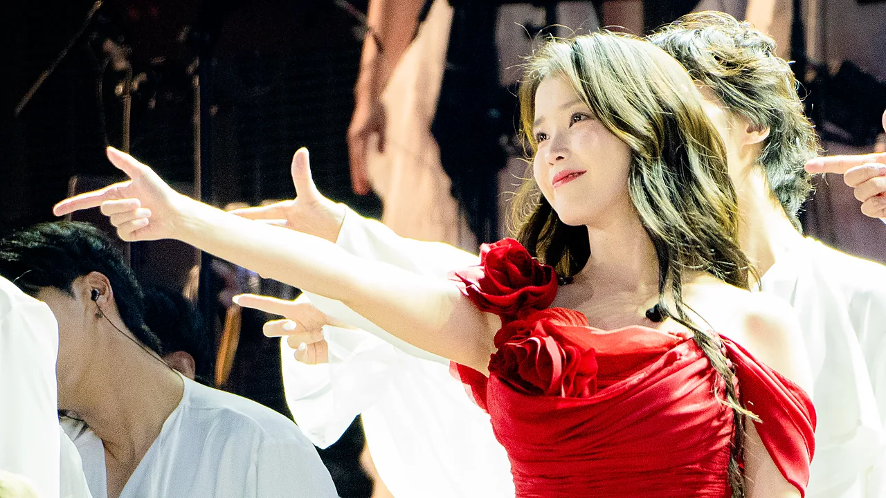 IU dan Saga Never Ending Story dalam Album Baru September