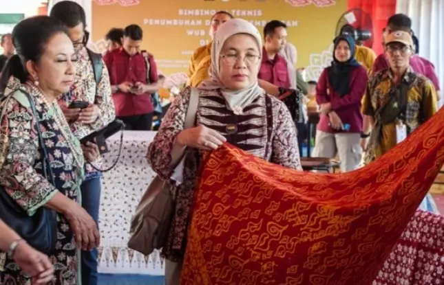 Ekspor Batik Tumbuh 32,5%: Momentum, Bukan Garansi