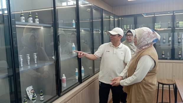 Kosmetik Halal Berbasis Riset: Saat Kampus Menantang Merek Impor