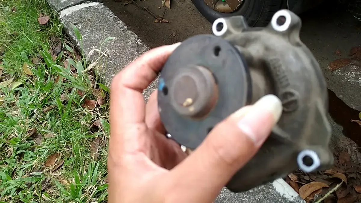 Tanda Mobil Overheat dan Cara Mencegah Kerusakan Mesin