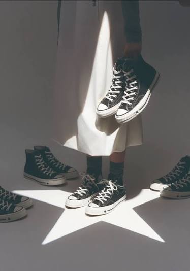Kontroversi Chuck 70X Karina aespa: Ujian Sensitivitas Rasial Converse