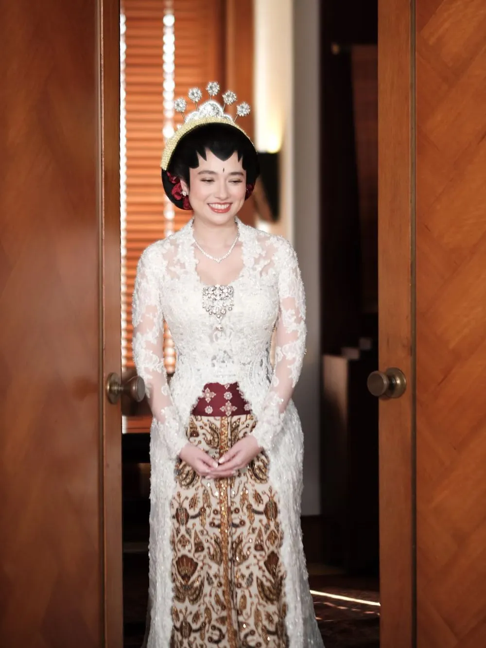 Kebaya Pengantin Didiet Maulana dan Elegansi Pernikahan Selebriti
