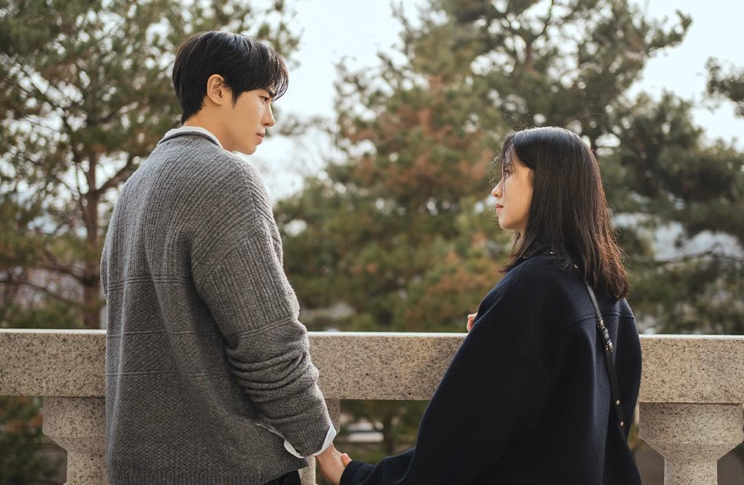 7 Drakor Romantis Oktober yang Penuh Komedi, Misteri, dan Thriller