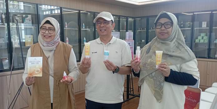 Skincare Nanoteknologi UNAIR: Saat Riset Kampus Menyapa Meja Rias