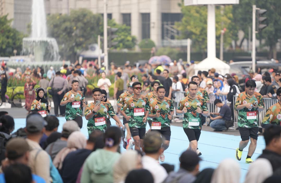 15.965 Pelari Padati Monas dalam TNI Run, Empat Rekor MURI Tercipta