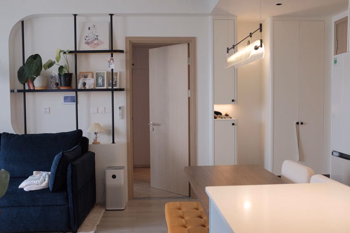 AC Kontrol Suara Tanpa Internet: Polytron Neuva Pro dan Jalan Pintas ke Smart Home Budget
