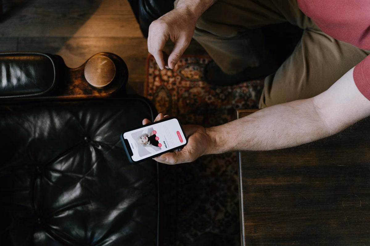 7 Kalimat Pembuka Dating App yang Terbukti Dapatkan Balasan
