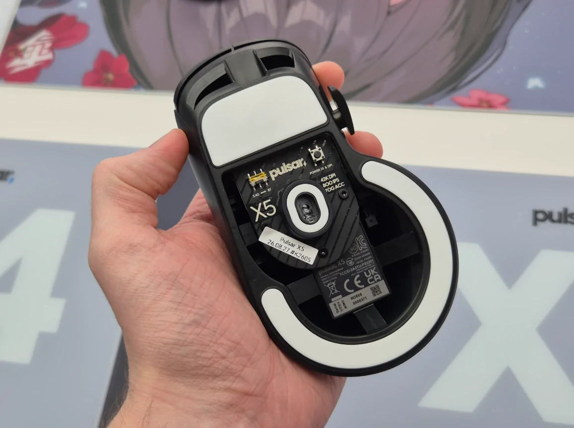 Pulsar X5: Mouse Gaming Ergonomis untuk Tangan Besar