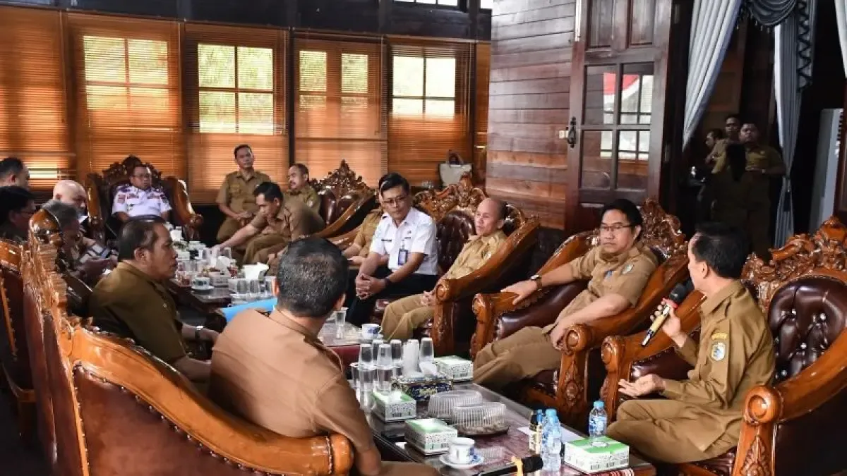Kemarau Sintang dan Krisis Angkutan CPO: Siapa Menanggung Risiko?