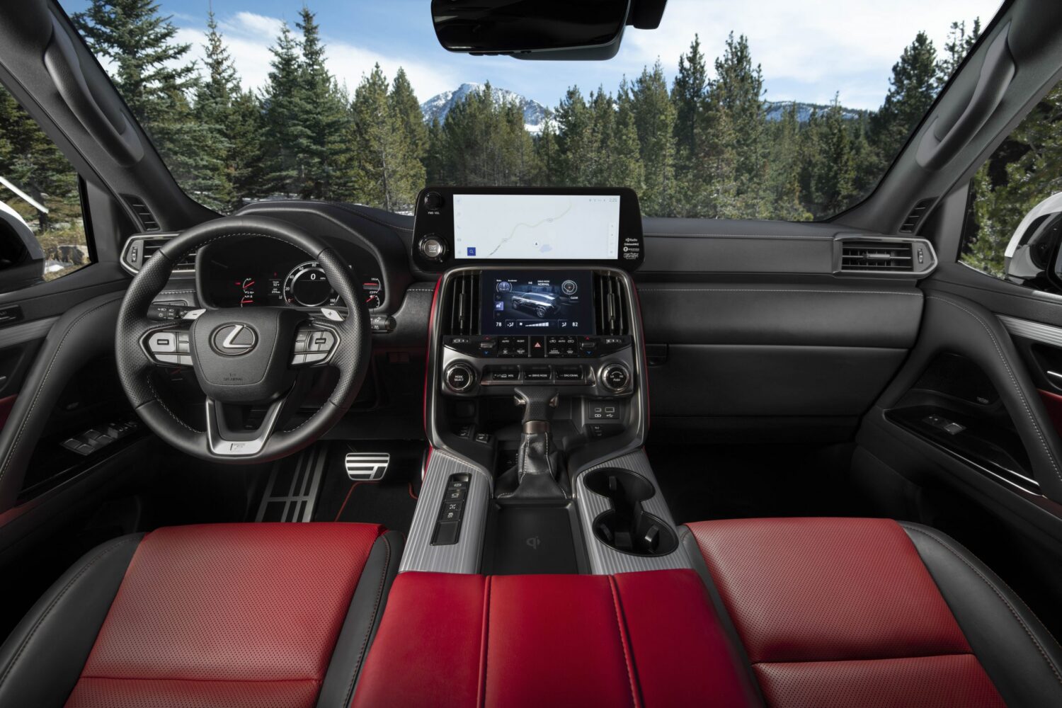 Lexus NX Hybrid Terbaru vs LX 700h: Teknologi, EV Range, dan Kemewahan