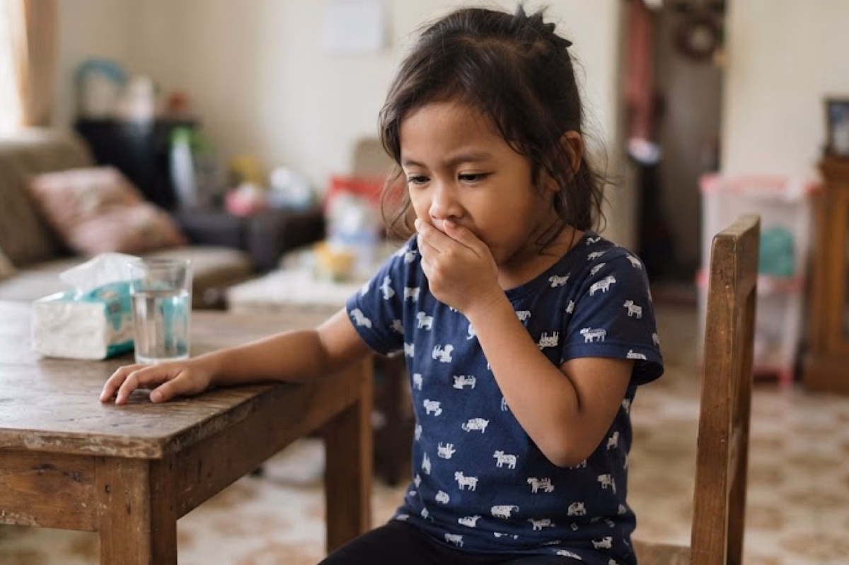 Anak Batuk Pilek: Hidrasi Optimal dan Tanda Bahaya yang Harus Diwaspadai