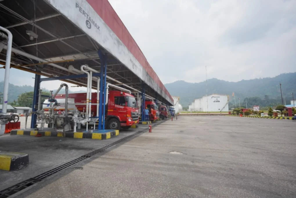 Pertamina Perkuat Distribusi BBM di Timur, Mampukah Antrian SPBU Terurai?