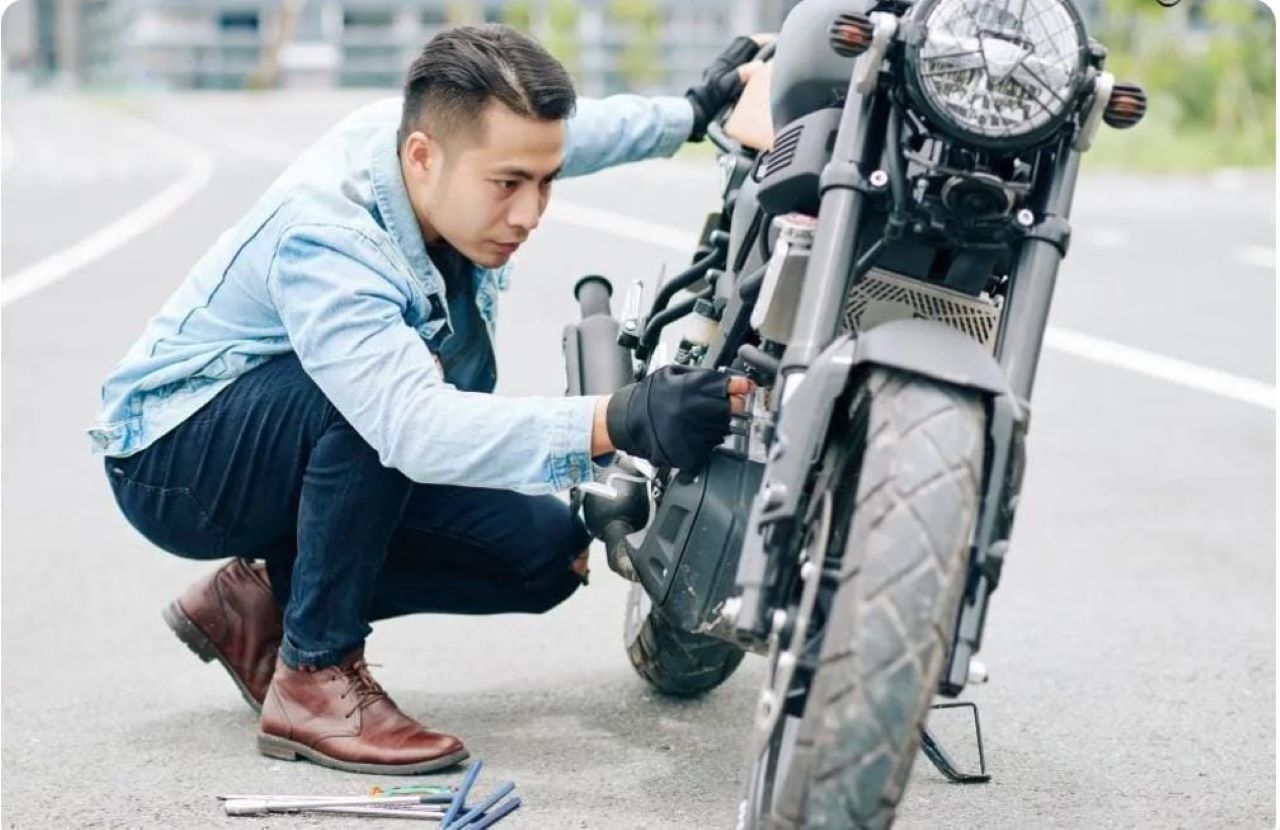 Radiator Mobil Mampet atau Bocor? 8 Tanda Paling Gampang Dikenali