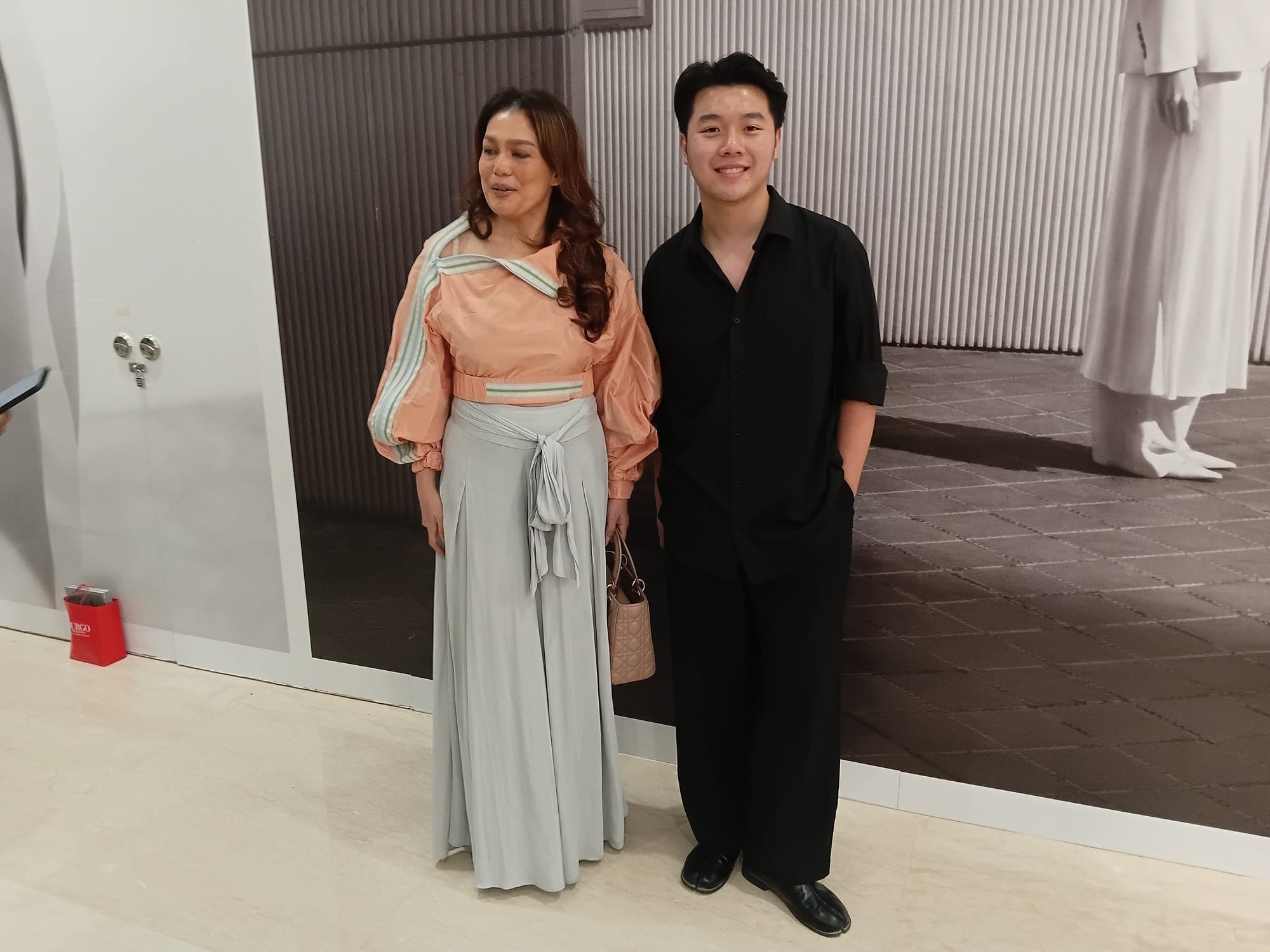 Desainer Muda Menghadirkan Narasi Alam dan Ekspresi Diri dalam Modest Fashion
