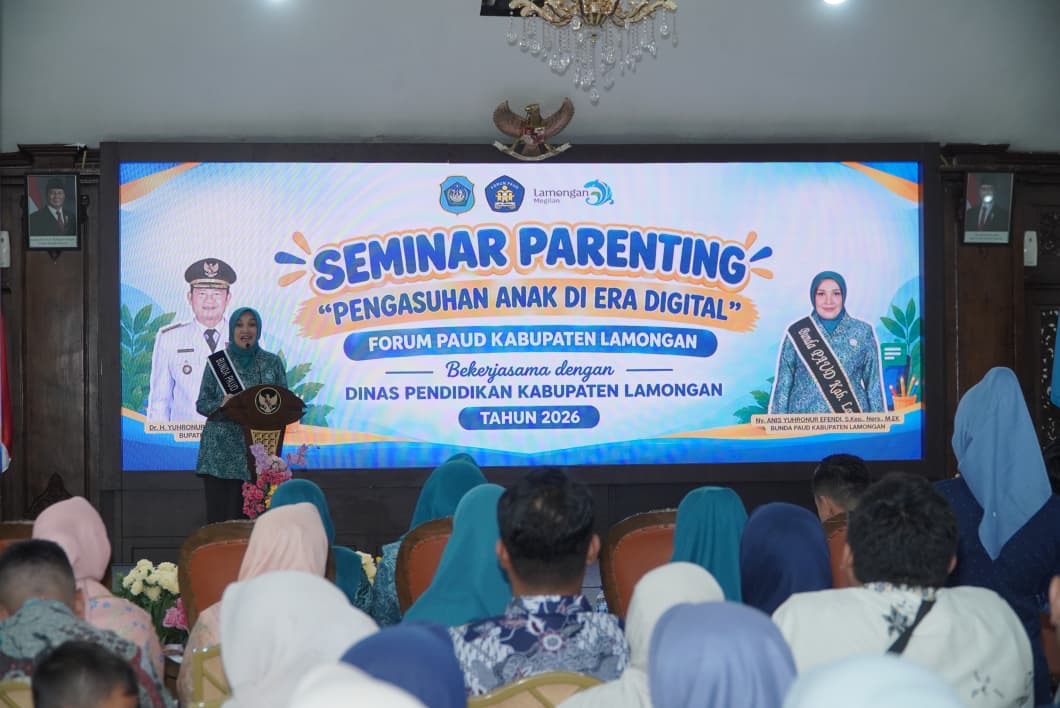 Peran Ayah Mengurangi Ketergantungan Gadget Anak