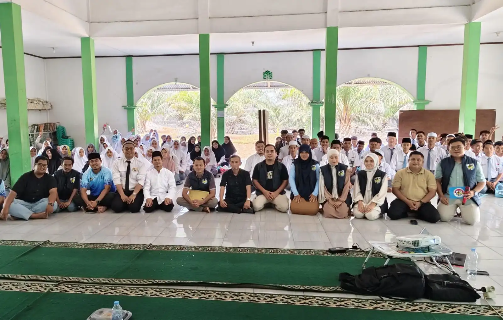 Program Kepemimpinan Siswa: Sekolah Sebagai Laboratorium Pemimpin Muda