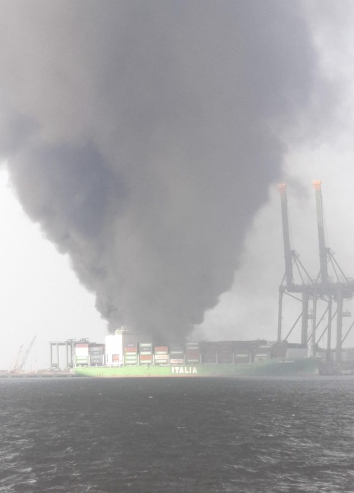 Kebakaran Terminal Pelabuhan NPCT1: Alarm Serius bagi Keselamatan Logistik