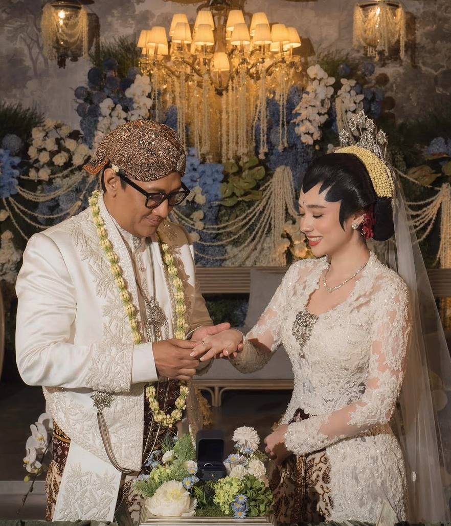 Panduan Makeup dan Kebaya Pengantin: Inspirasi Selebriti Tahan Seharian