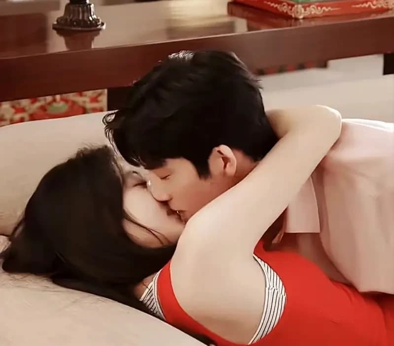 Bagaimana Chemistry Jing Boran dan Sun Qian Menciptakan Momen Tak Terlupakan di The Early Spring