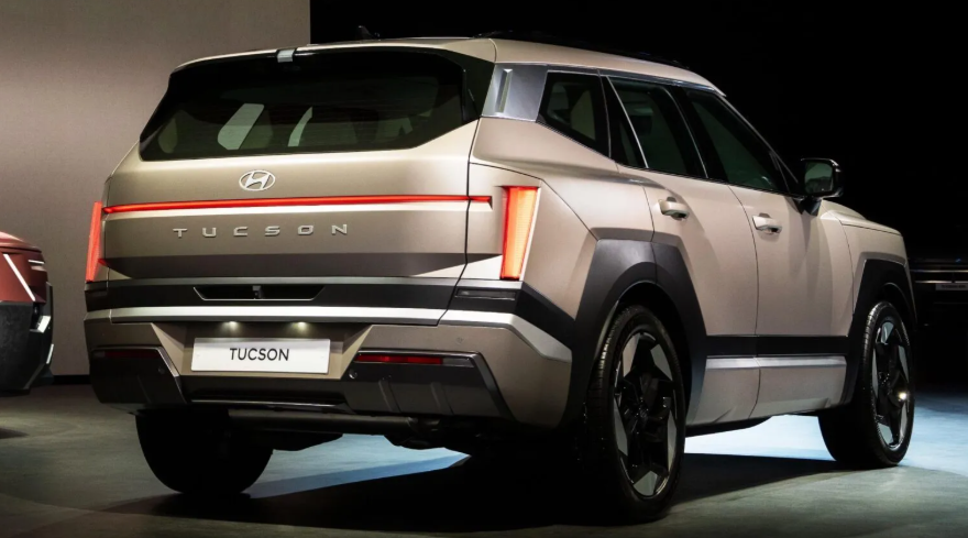 Hyundai Tucson Generasi Kelima: Desain Baru, Mesin Lebih Bertenaga, dan Fitur AI