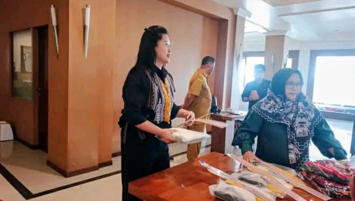 Pewarna Alami, Senjata Baru Pengrajin Tenun Naik Kelas