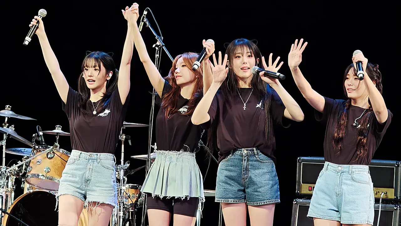 Strategi Debut Jepang K-Pop: LIGHTSUM dan QWER Mengincar Pasar Baru